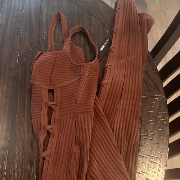 No cuts given Jumpsuit - Fashion Nova - Picture 3 of 3